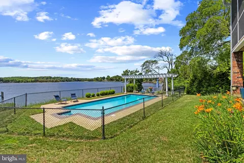 Exterior - 1552 Widows Mite Rd, Edgewater, MD 21037 photo 8 of 10