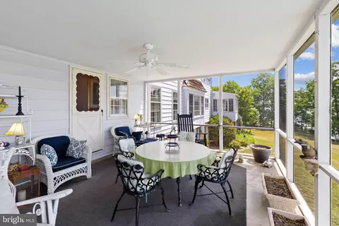 Exterior - 1552 Widows Mite Rd, Edgewater, MD 21037 photo 4 of 10