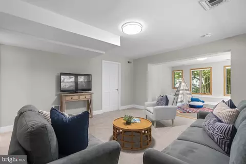 Living - 25 Cascade Rd, Arnold, MD 21012 photo 5 of 5
