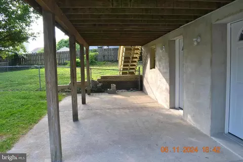 329 Bar Harbor Rd, Pasadena, MD 21122 photo 8