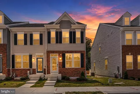 124 Spring Gate Ln, Pasadena, MD 21122