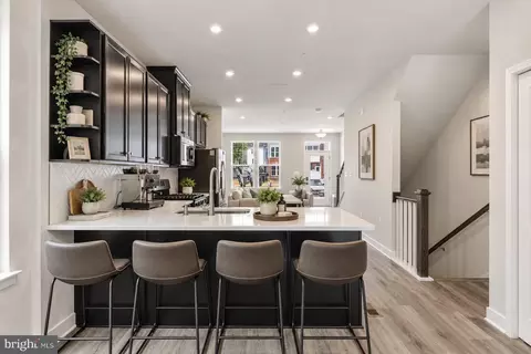 Entry Way - 124 Spring Gate Ln, Pasadena, MD 21122 photo 1 of 13