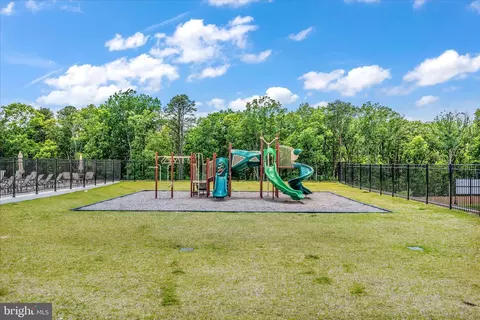 View/Area - 124 Spring Gate Ln, Pasadena, MD 21122 photo 2 of 2