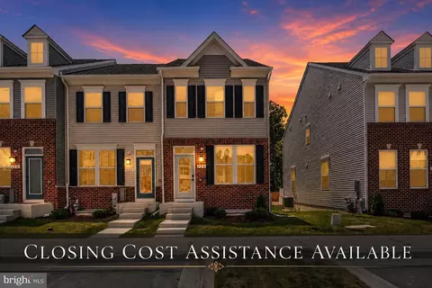 124 Spring Gate Ln, Pasadena, MD 21122