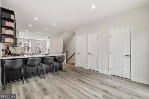 Entry Way - 124 Spring Gate Ln, Pasadena, MD 21122 photo 7 of 12