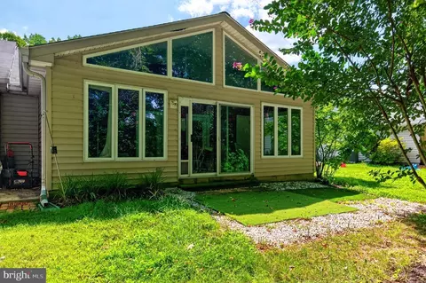 Exterior - 924 Shipmaster Ct, Annapolis, MD 21401 photo 8 of 12
