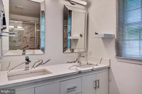Bath - 924 Shipmaster Ct, Annapolis, MD 21401 photo 4 of 4