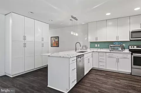 Kitchen - 924 Shipmaster Ct, Annapolis, MD 21401 photo 1 of 6