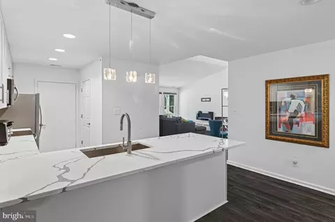 Kitchen - 924 Shipmaster Ct, Annapolis, MD 21401 photo 6 of 6