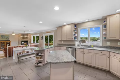 Kitchen - 8044 Forest Glen Dr, Pasadena, MD 21122 photo 1 of 2