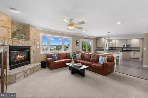 Living - 8044 Forest Glen Dr, Pasadena, MD 21122 photo 1 of 1