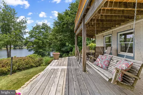 Exterior - 8044 Forest Glen Dr, Pasadena, MD 21122 photo 6 of 6