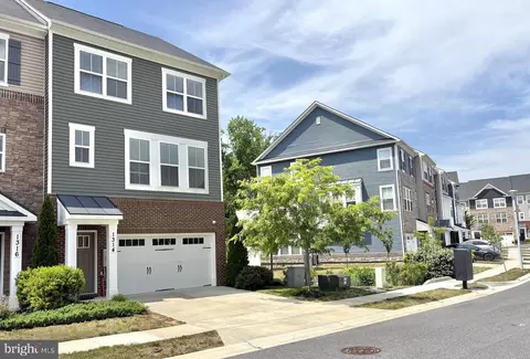 1314 Hawk Hollow Dr, Crofton, MD 21114