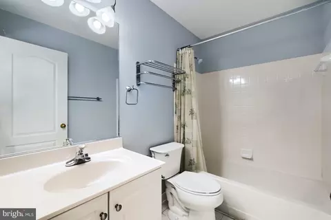 Bath - 8012 Middlebury Dr, Pasadena, MD 21122 photo 2 of 3