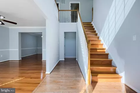 Entry Way - 8012 Middlebury Dr, Pasadena, MD 21122 photo 1 of 3