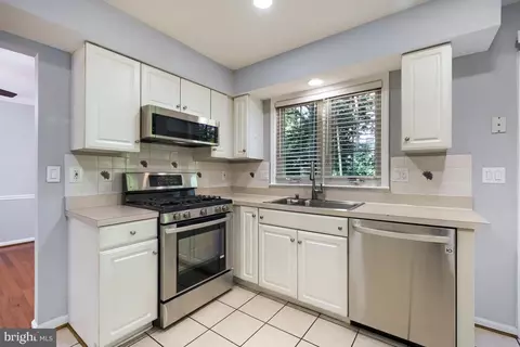 Kitchen - 8012 Middlebury Dr, Pasadena, MD 21122 photo 1 of 1