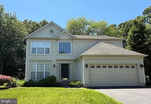 8012 Middlebury Dr, Pasadena, MD 21122