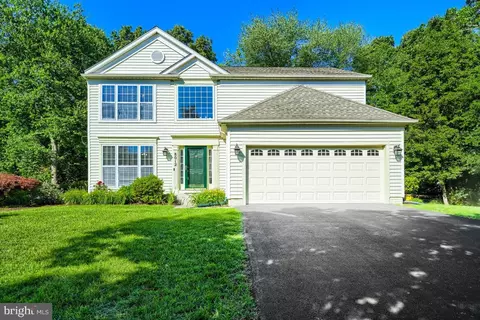 8012 Middlebury Dr, Pasadena, MD 21122