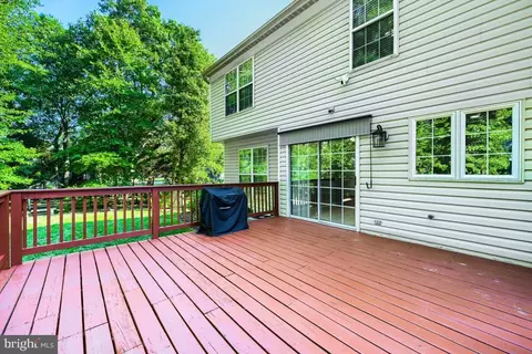 Exterior - 8012 Middlebury Dr, Pasadena, MD 21122 photo 4 of 5