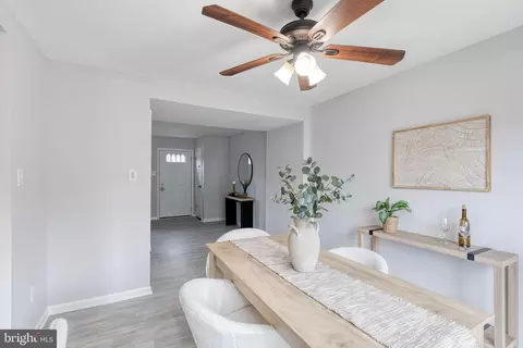 Entry Way - 8659 Scorton Harbour, Pasadena, MD 21122 photo 2 of 3