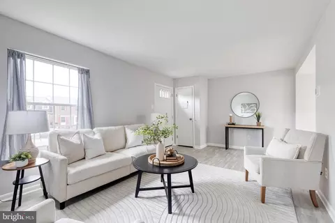 Living - 8659 Scorton Harbour, Pasadena, MD 21122 photo 5 of 6
