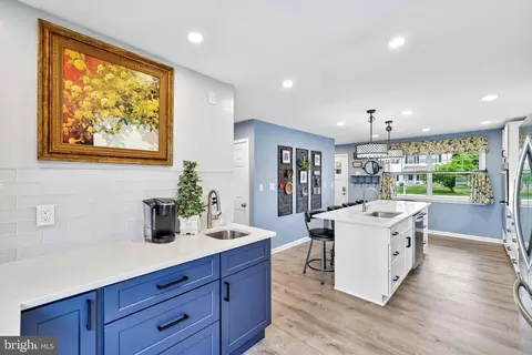 Kitchen - 222 Bar Harbor Rd, Pasadena, MD 21122 photo 5 of 6