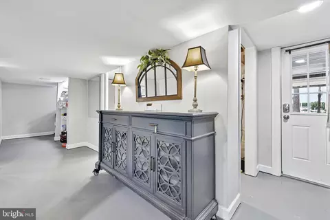 Entry Way - 222 Bar Harbor Rd, Pasadena, MD 21122 photo 2 of 2