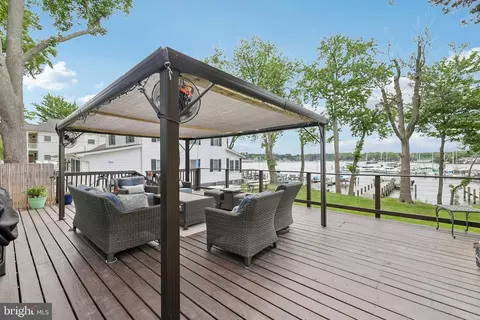 Exterior - 222 Bar Harbor Rd, Pasadena, MD 21122 photo 3 of 10