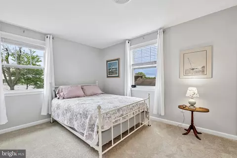 Bedroom - 222 Bar Harbor Rd, Pasadena, MD 21122 photo 6 of 9