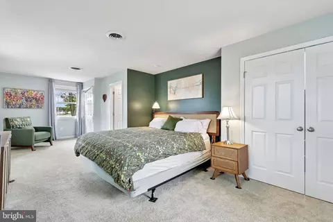 Bedroom - 222 Bar Harbor Rd, Pasadena, MD 21122 photo 3 of 9