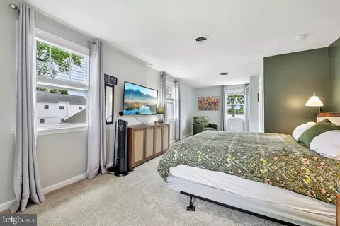 Bedroom - 222 Bar Harbor Rd, Pasadena, MD 21122 photo 2 of 9