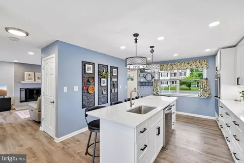 Kitchen - 222 Bar Harbor Rd, Pasadena, MD 21122 photo 6 of 6