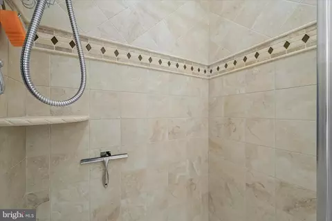 Bath - 305 Bishop Ave, Baltimore, MD 21225 photo 3 of 3