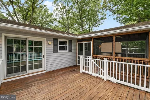 Exterior - 141 Delaware Ave, Pasadena, MD 21122 photo 5 of 10