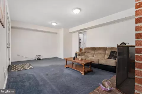 Living - 169 Roland Rd, Pasadena, MD 21122 photo 2 of 5