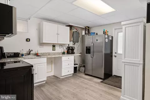 Kitchen - 169 Roland Rd, Pasadena, MD 21122 photo 1 of 2