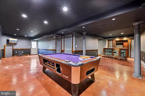 Other - 683 Powhatan Beach Rd, Pasadena, MD 21122 photo 1 of 21
