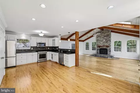 Other - 683 Powhatan Beach Rd, Pasadena, MD 21122 photo 4 of 21