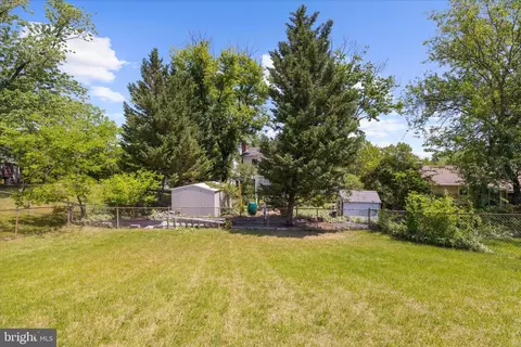 Exterior - 1920 Foxhound Ct, Severn, MD 21144 photo 6 of 10
