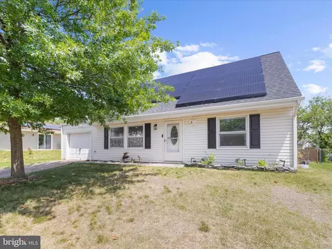 Exterior - 1920 Foxhound Ct, Severn, MD 21144 photo 2 of 10