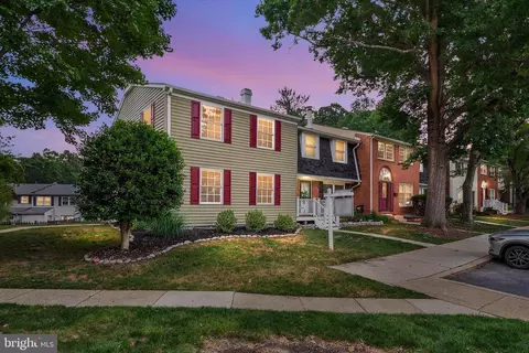1668 Wilkshire Dr, Crofton, MD 21114