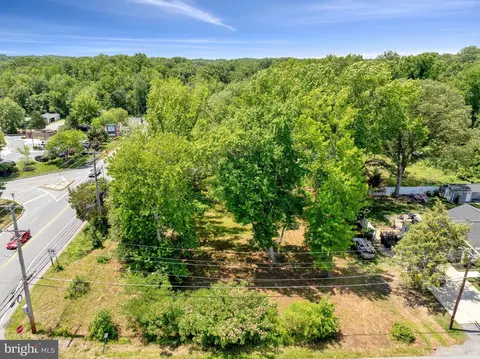 3424 3422 Pike Ridge Rd, Edgewater, MD 21037