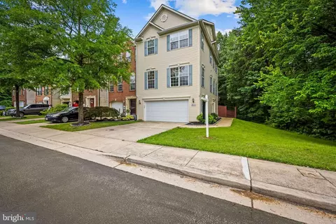 Exterior - 2601 Rainy Spring Ct, Odenton, MD 21113 photo 2 of 4