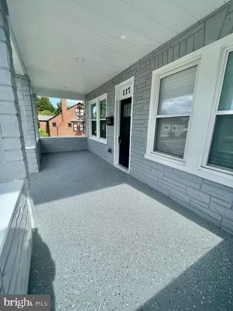 Exterior - 117 Doris Ave, Baltimore, MD 21225 photo 1 of 2
