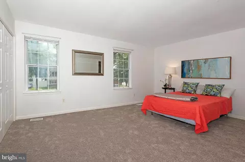 Bedroom - 998 Pebblestone Rd, Pasadena, MD 21122 photo 1 of 7