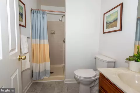 Bath - 998 Pebblestone Rd, Pasadena, MD 21122 photo 2 of 3