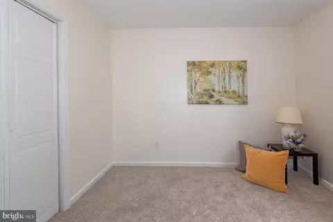 Bedroom - 998 Pebblestone Rd, Pasadena, MD 21122 photo 5 of 7
