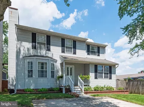 Exterior - 998 Pebblestone Rd, Pasadena, MD 21122 photo 2 of 4