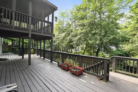 Exterior - 1045 Skyview Dr, Annapolis, MD 21409 photo 5 of 7