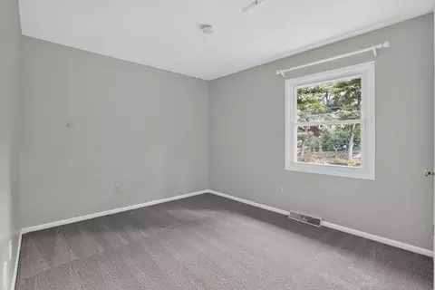 Bedroom - 1045 Skyview Dr, Annapolis, MD 21409 photo 2 of 7